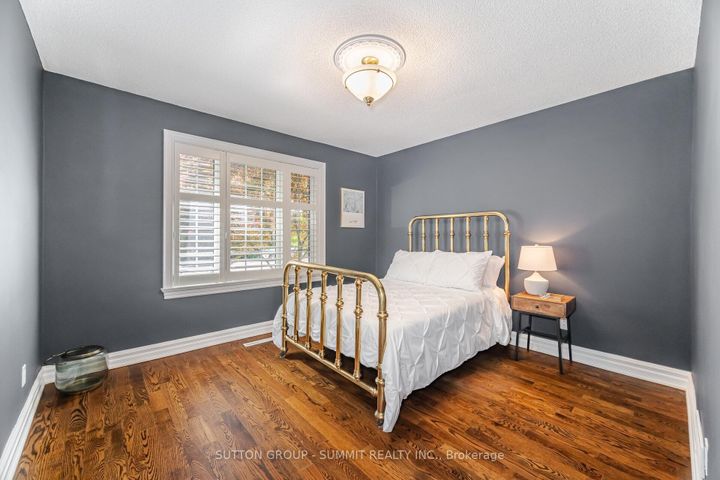 Photo 24 at 1195 Crestdale Road, Lorne Park, Mississauga