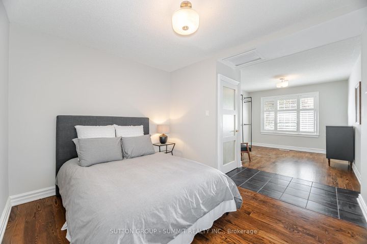 Photo 27 at 1195 Crestdale Road, Lorne Park, Mississauga