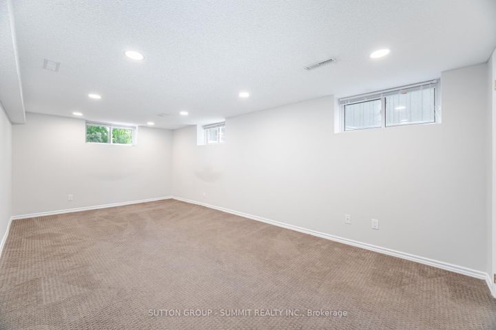 Photo 38 at 1195 Crestdale Road, Lorne Park, Mississauga