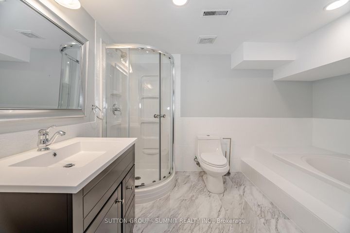 Photo 40 at 1195 Crestdale Road, Lorne Park, Mississauga