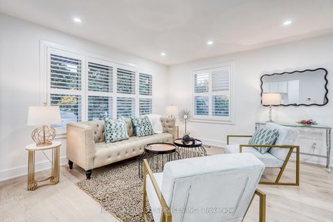 Photo 5 at 35 Munford Crescent, Parkview, Toronto Photo 5 at 35 Munford Crescent, Parkview, Toronto