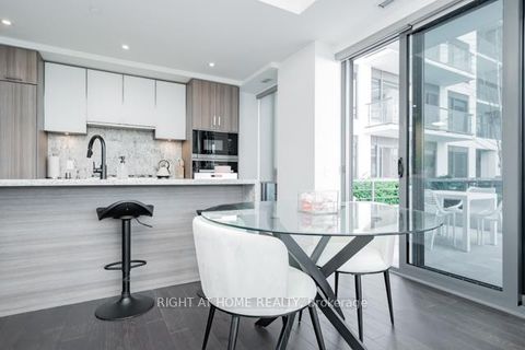 Photo 11 at 226 - 280 Howland Avenue, Annex, Toronto