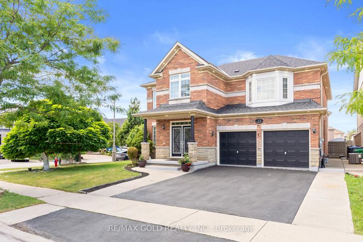 Photo 2 at 12 Smoothrock Trail, Wellington, Brampton