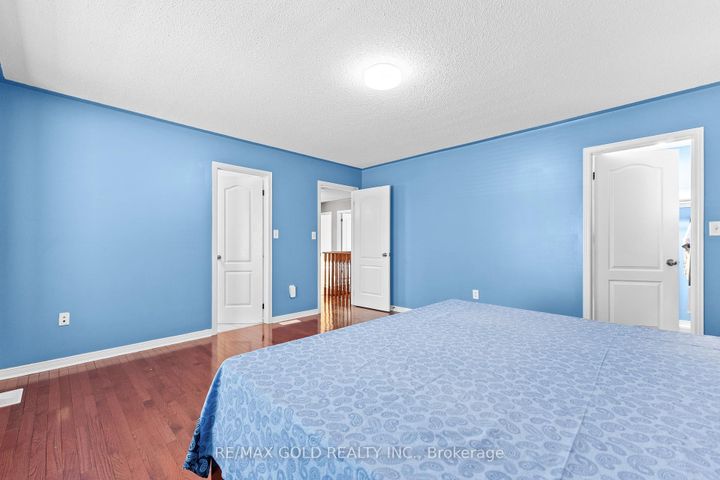 Photo 33 at 12 Smoothrock Trail, Wellington, Brampton