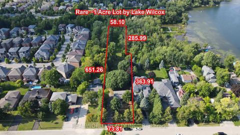 Photo 1 at 246 Douglas Road, Oak Ridges Lake Wilcox, Richmond Hill