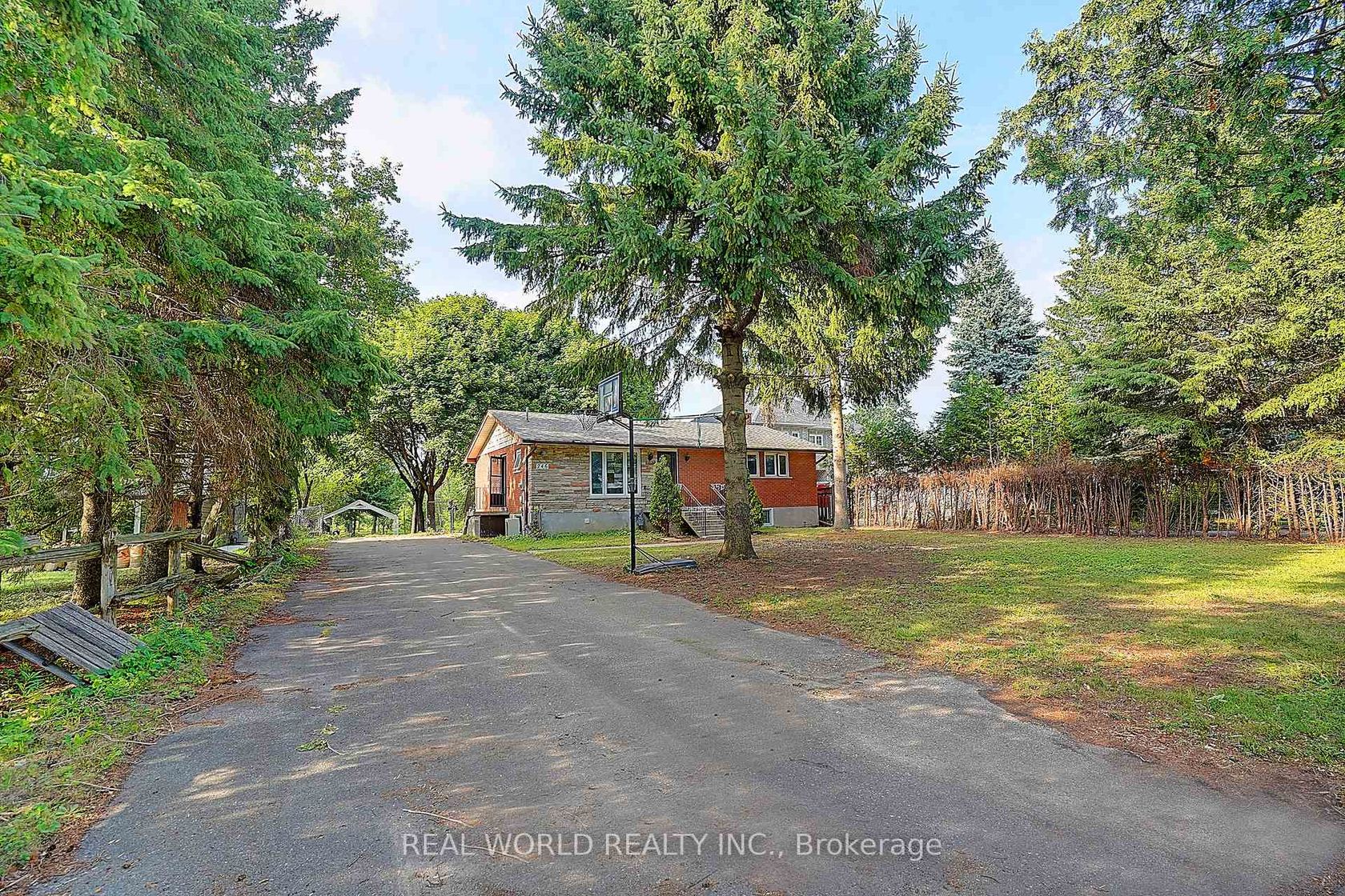 246 Douglas Road, Oak Ridges Lake Wilcox, Richmond Hill 