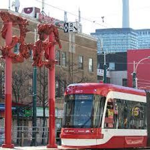 Photo 7 at 4 Glen Baillie Place, Chinatown, Toronto