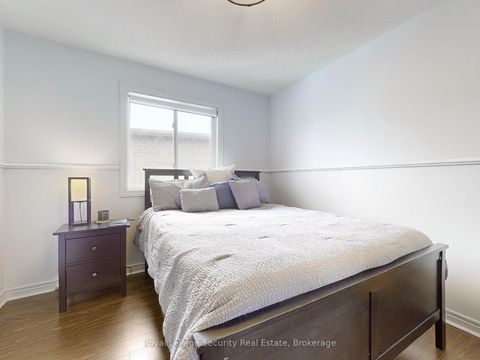 Photo 36 at 128 Daiseyfield Crescent, Vellore Village, Vaughan