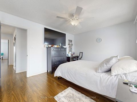 Photo 39 at 128 Daiseyfield Crescent, Vellore Village, Vaughan