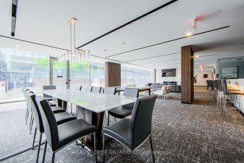 Photo 15 at 423 - 32 Trolley Crescent, Moss Park, Toronto