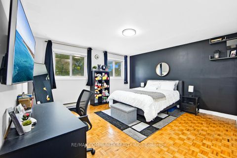 Photo 13 at 17 Tineta Crescent, Malvern West, Toronto