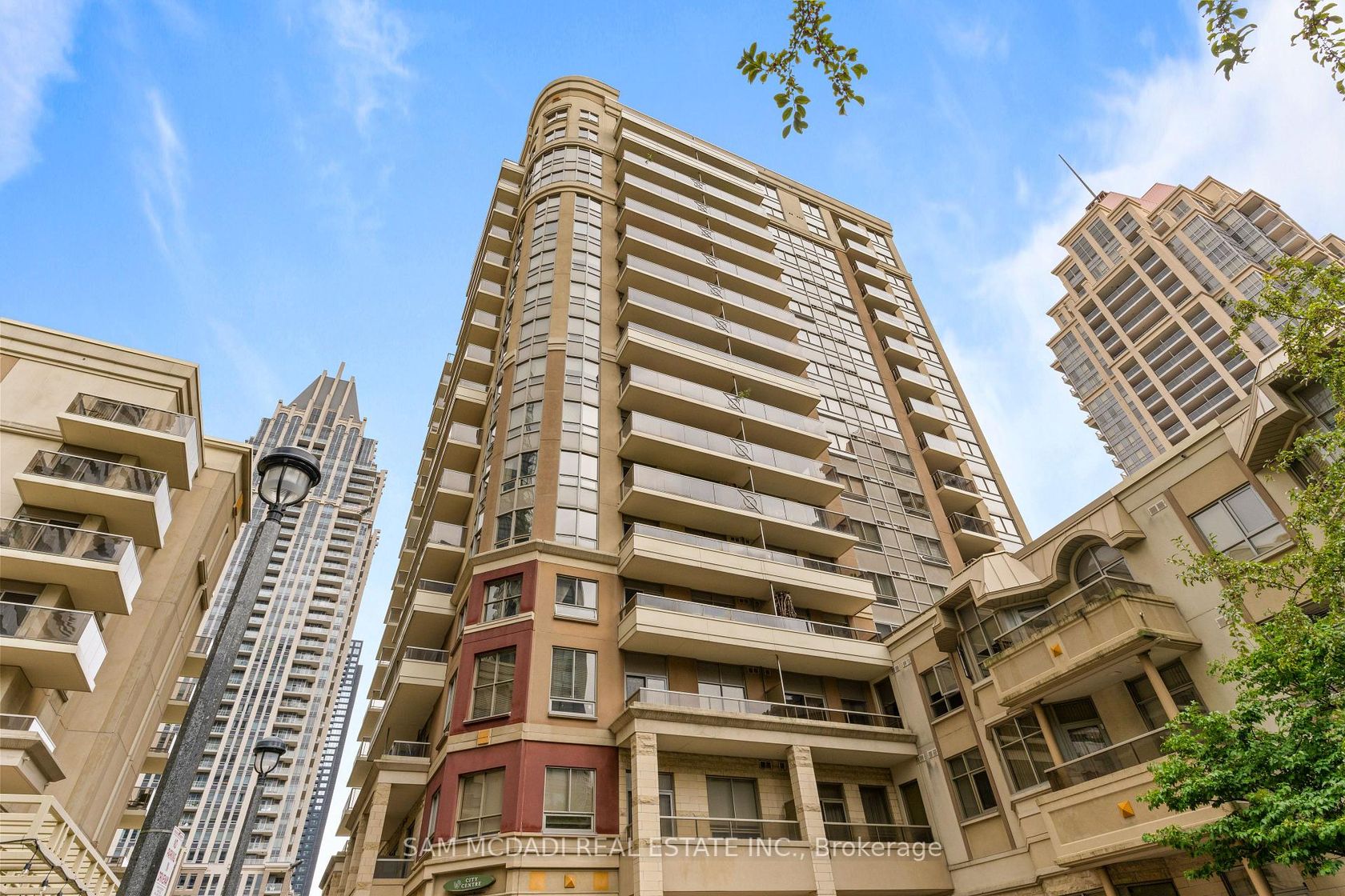 211 - 350 Princess Royal Drive, City Centre, Mississauga 