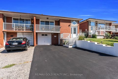 Photo 3 at 52 Paradelle Crescent, Jane Heights, Toronto