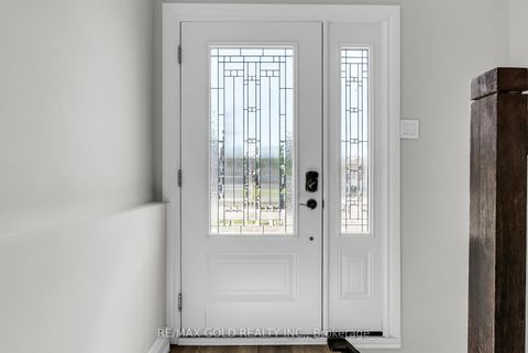 Photo 7 at 52 Paradelle Crescent, Jane Heights, Toronto
