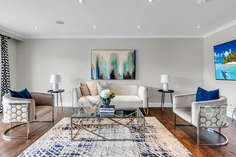 Photo 10 at 52 Paradelle Crescent, Jane Heights, Toronto