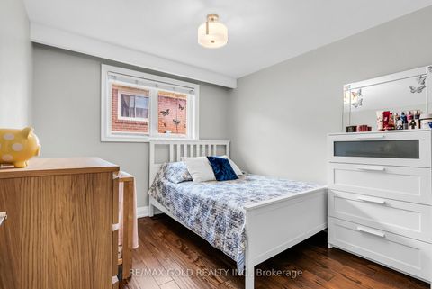 Photo 26 at 52 Paradelle Crescent, Jane Heights, Toronto