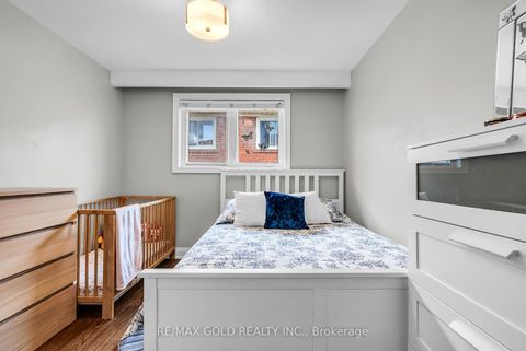 Photo 28 at 52 Paradelle Crescent, Jane Heights, Toronto