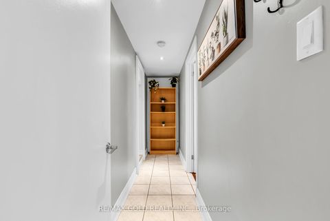 Photo 32 at 52 Paradelle Crescent, Jane Heights, Toronto