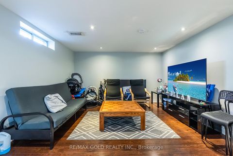Photo 41 at 52 Paradelle Crescent, Jane Heights, Toronto