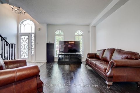 Photo 3 at 23 Vellore Woods Boulevard, Vellore Village, Vaughan