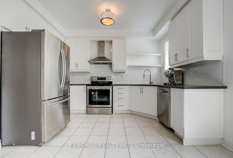 Photo 6 at 23 Vellore Woods Boulevard, Vellore Village, Vaughan