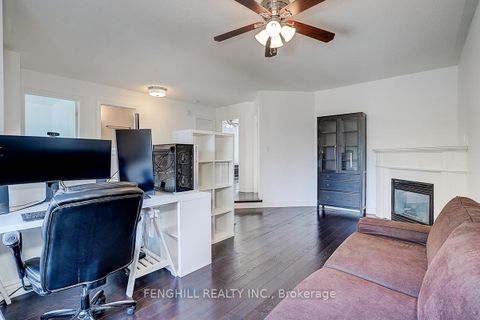 Photo 13 at 23 Vellore Woods Boulevard, Vellore Village, Vaughan