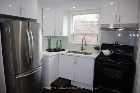 Photo 5 at 703 Midland Avenue, Kennedy Park, Toronto