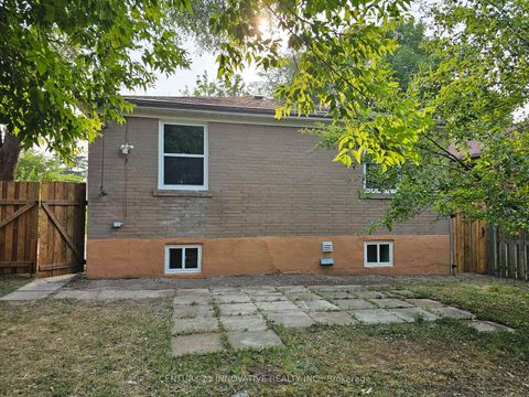 Photo 19 at 703 Midland Avenue, Kennedy Park, Toronto