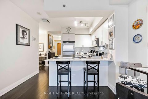 Photo 1 at 703 - 520 Steeles Avenue W, Yorkhill, Vaughan
