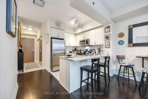Photo 3 at 703 - 520 Steeles Avenue W, Yorkhill, Vaughan