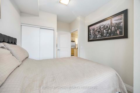 Photo 5 at 703 - 520 Steeles Avenue W, Yorkhill, Vaughan