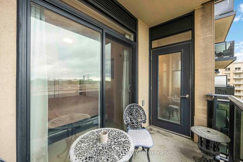 Photo 11 at 703 - 520 Steeles Avenue W, Yorkhill, Vaughan