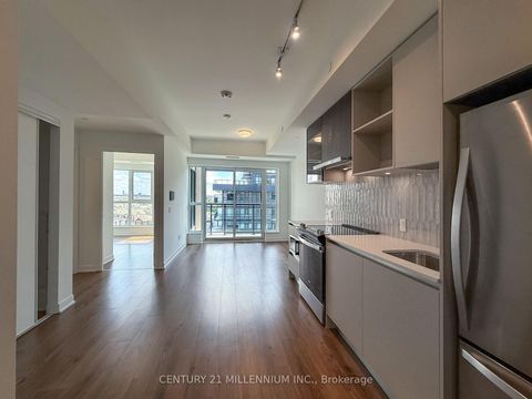 Photo 2 at 810 - 405 Dundas Street W, GO Glenorchy, Oakville
