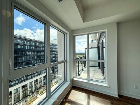 Photo 12 at 810 - 405 Dundas Street W, GO Glenorchy, Oakville