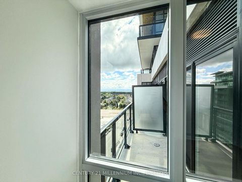 Photo 13 at 810 - 405 Dundas Street W, GO Glenorchy, Oakville