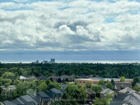 Photo 15 at 810 - 405 Dundas Street W, GO Glenorchy, Oakville