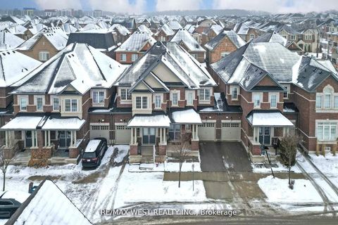 Photo 2 at 213 Sarah Cline Drive, GO Glenorchy, Oakville