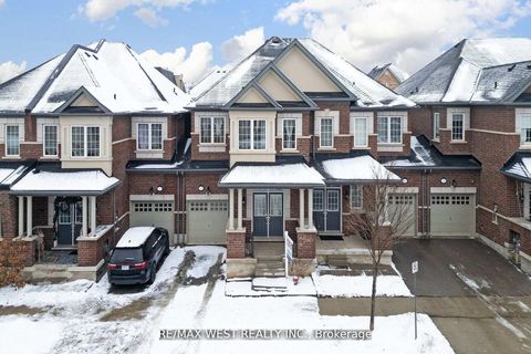 Photo 3 at 213 Sarah Cline Drive, GO Glenorchy, Oakville