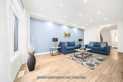 Photo 10 at 213 Sarah Cline Drive, GO Glenorchy, Oakville