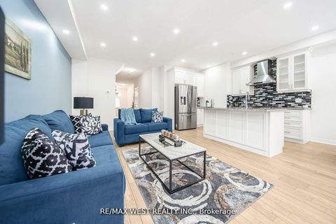 Photo 11 at 213 Sarah Cline Drive, GO Glenorchy, Oakville