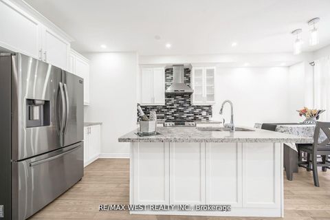 Photo 17 at 213 Sarah Cline Drive, GO Glenorchy, Oakville