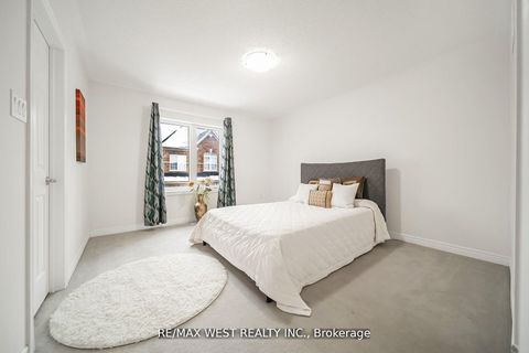 Photo 25 at 213 Sarah Cline Drive, GO Glenorchy, Oakville