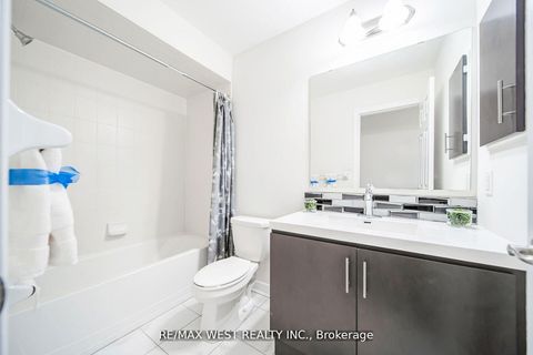 Photo 26 at 213 Sarah Cline Drive, GO Glenorchy, Oakville