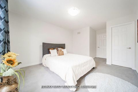 Photo 32 at 213 Sarah Cline Drive, GO Glenorchy, Oakville
