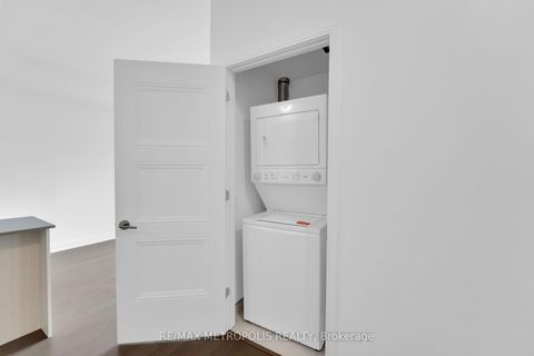 Photo 11 at 602 - 25 Neighbourhood Lane, Queensway, Toronto