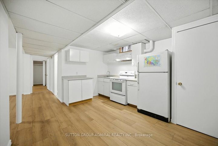 Photo 22 at 137 Chelwood Drive, Brownridge, Vaughan