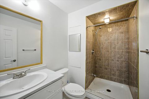 Photo 15 at 137 Chelwood Drive, Brownridge, Vaughan