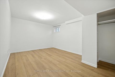 Photo 25 at 137 Chelwood Drive, Brownridge, Vaughan