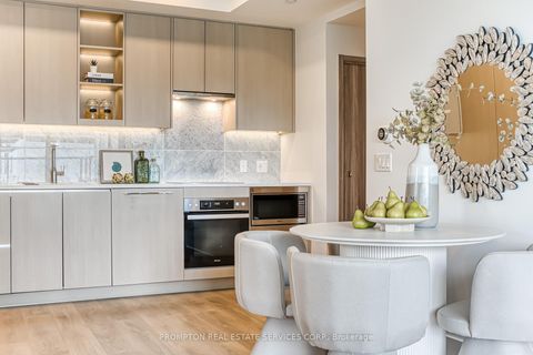 Photo 6 at 609 - 95 Mcmahon Drive, Bayview Village, Toronto