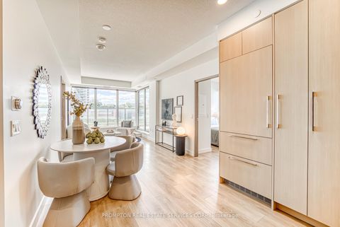 Photo 7 at 609 - 95 Mcmahon Drive, Bayview Village, Toronto
